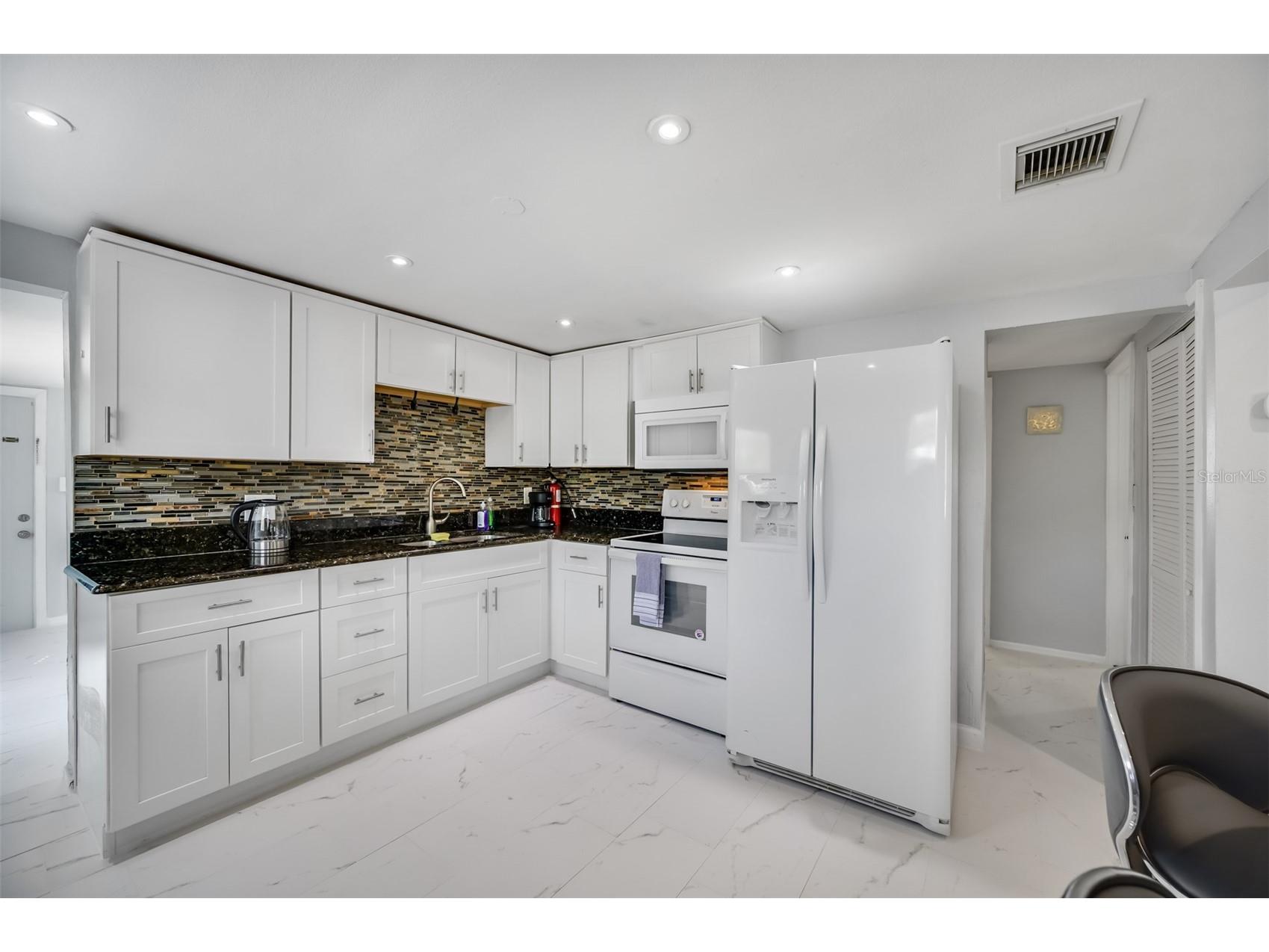 1601 Palm Way Largo FL 33771 TB8494558 image9