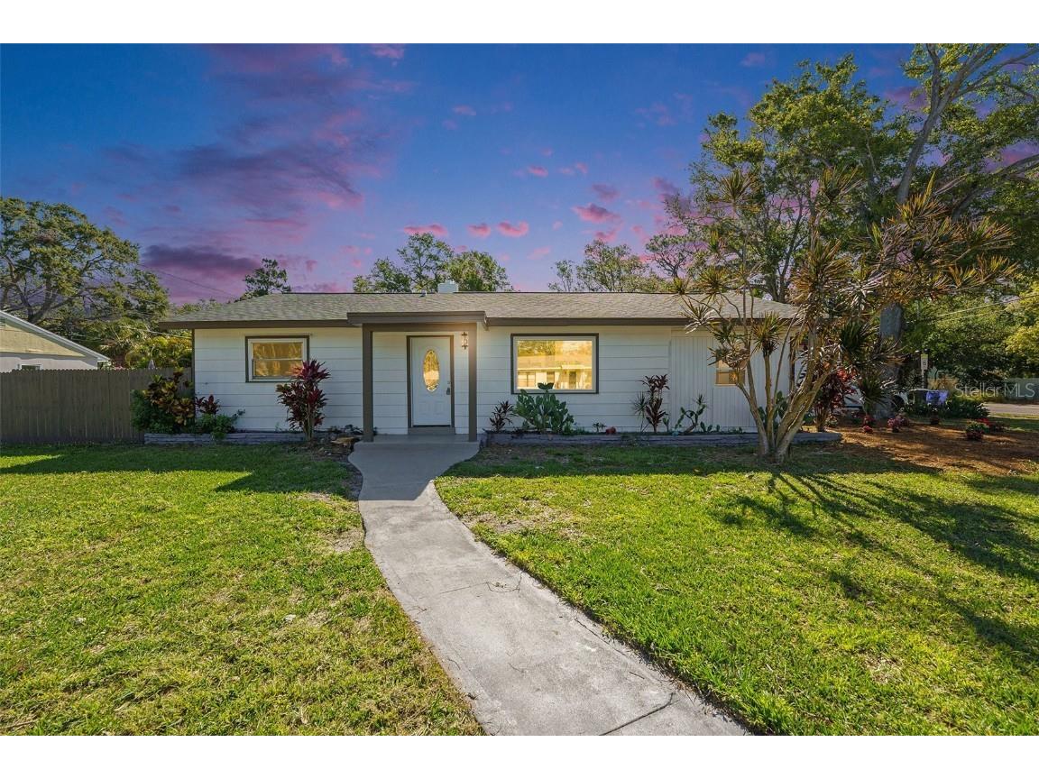 1601 Paloma Ln Dunedin FL 34698 TB8401368 image1