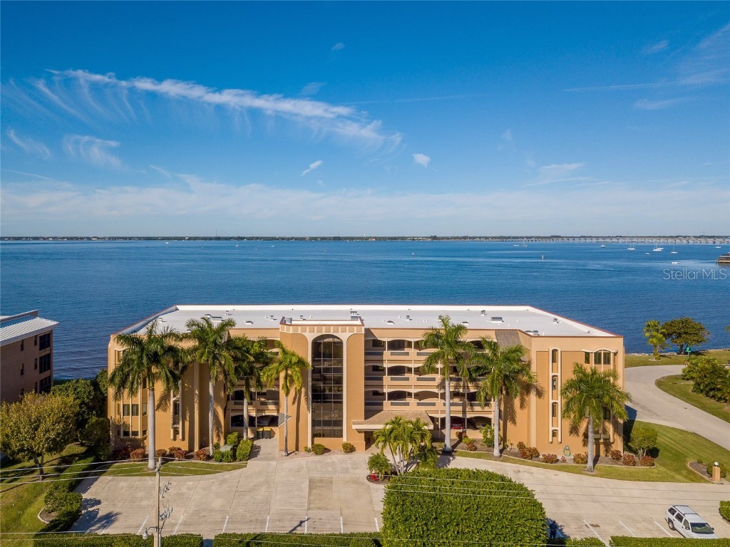 1601 Park Beach Circle #112/2 Punta Gorda FL 33950 - CHARLOTTE HARBOR C7505325 image1