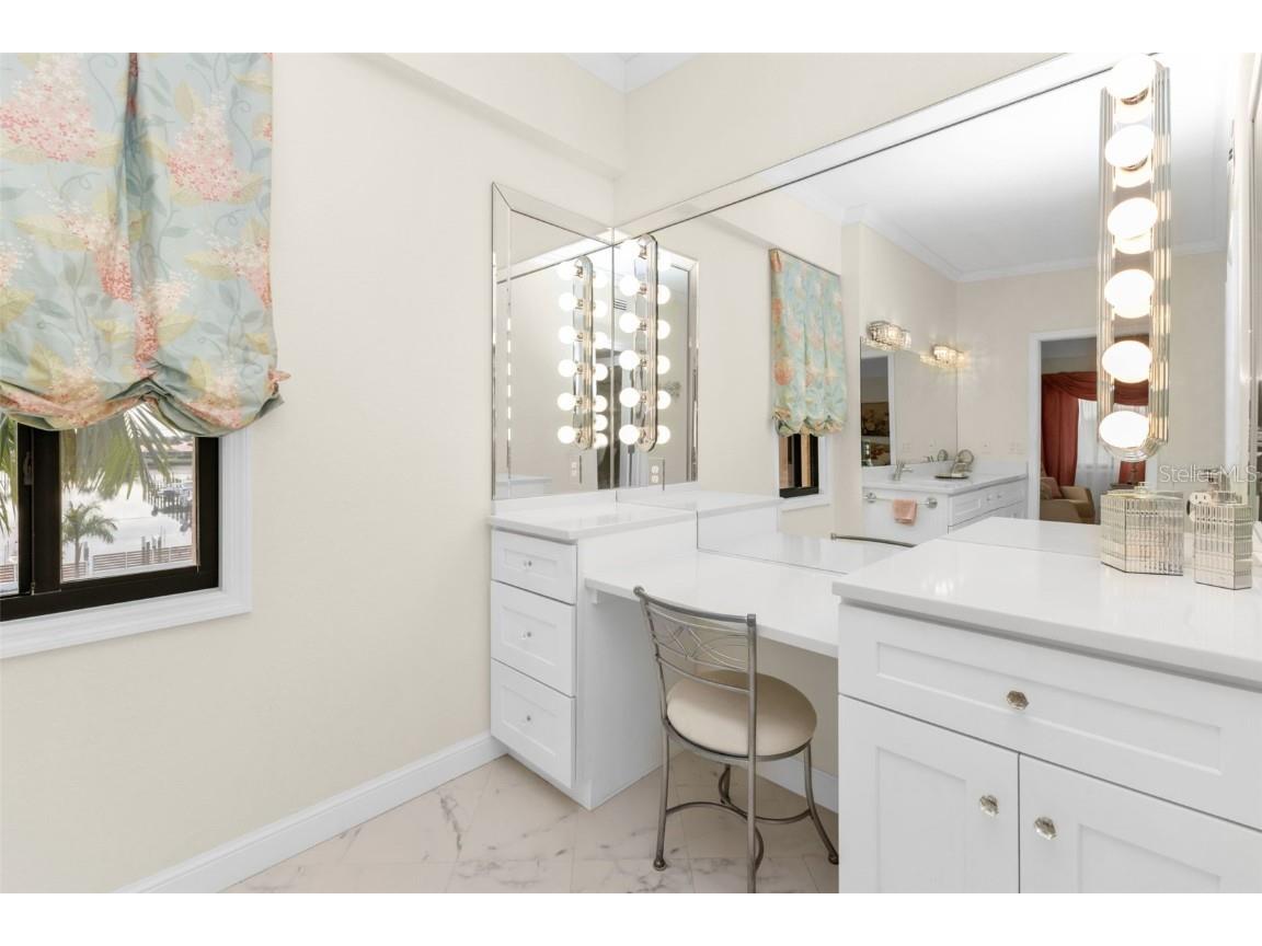 1601 Park Beach Circle #136/18 Punta Gorda FL 33950 C7516247 image19