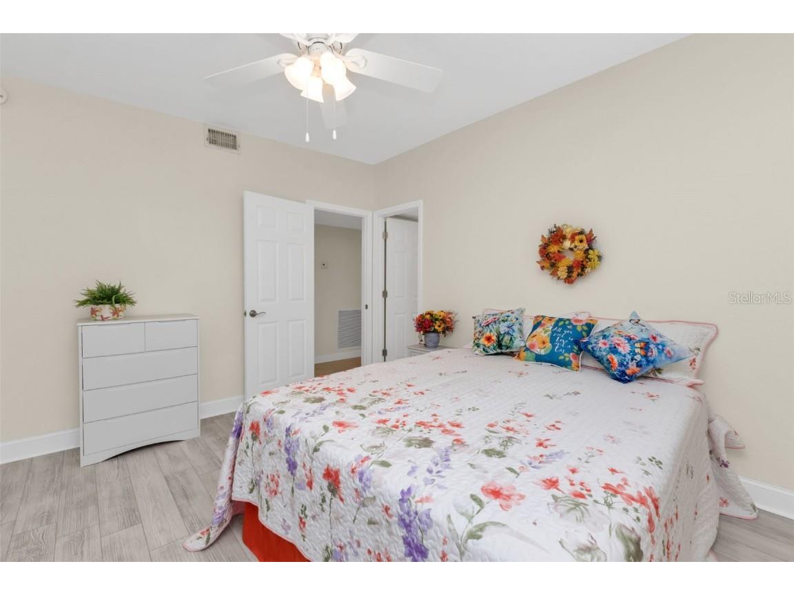 1601 Park Beach Circle #136/18 Punta Gorda FL 33950 C7516247 image23