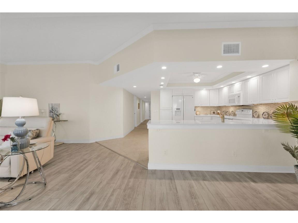 1601 Park Beach Circle #136/18 Punta Gorda FL 33950 C7516247 image8