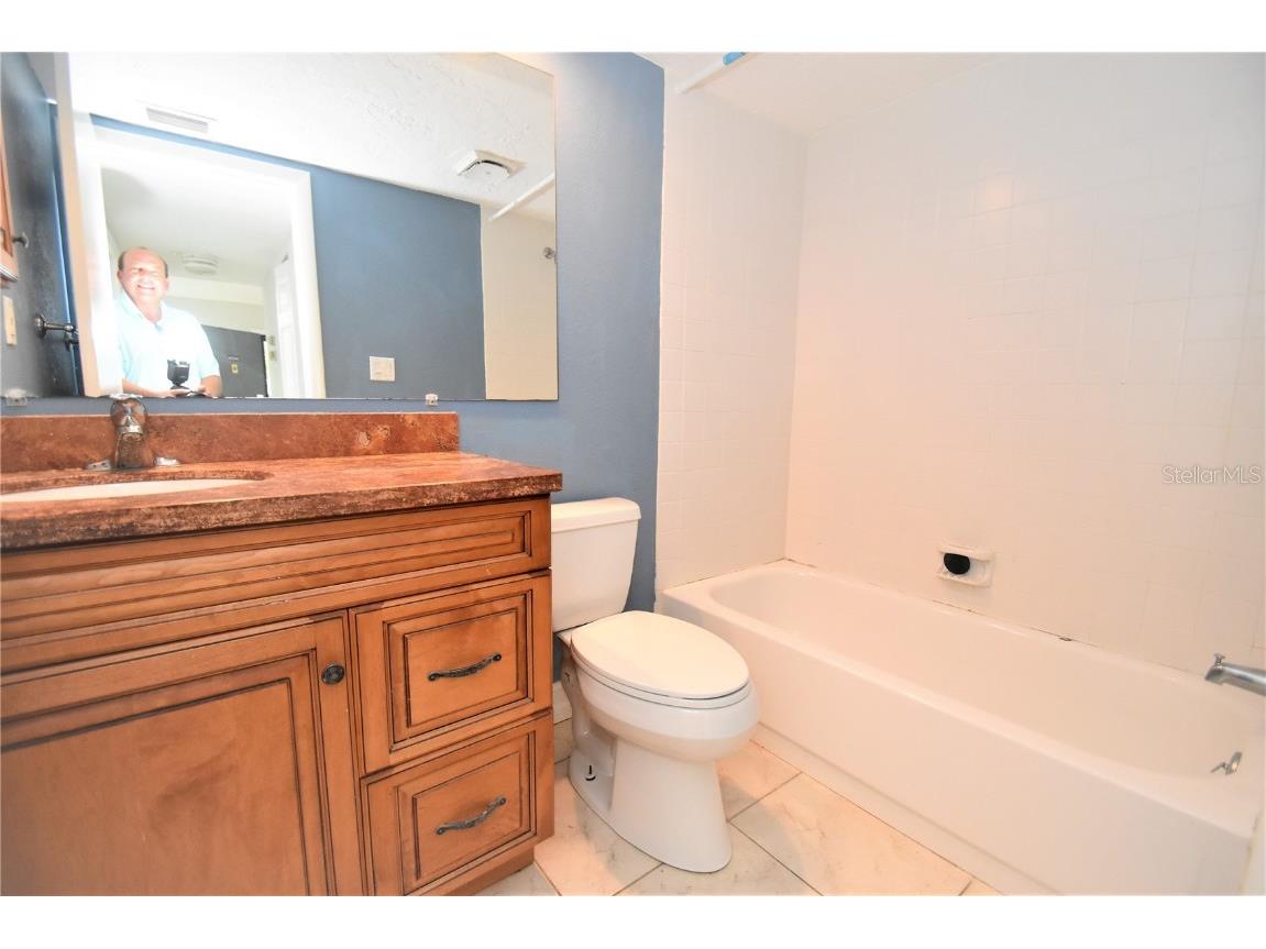 1601 Pelican Point Drive #HA215 Sarasota FL 34231 A4620984 image15