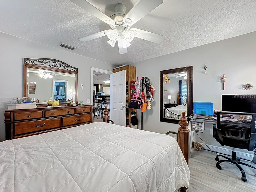 1601 Silversmith Place Orlando FL 32818 O6342445 image25