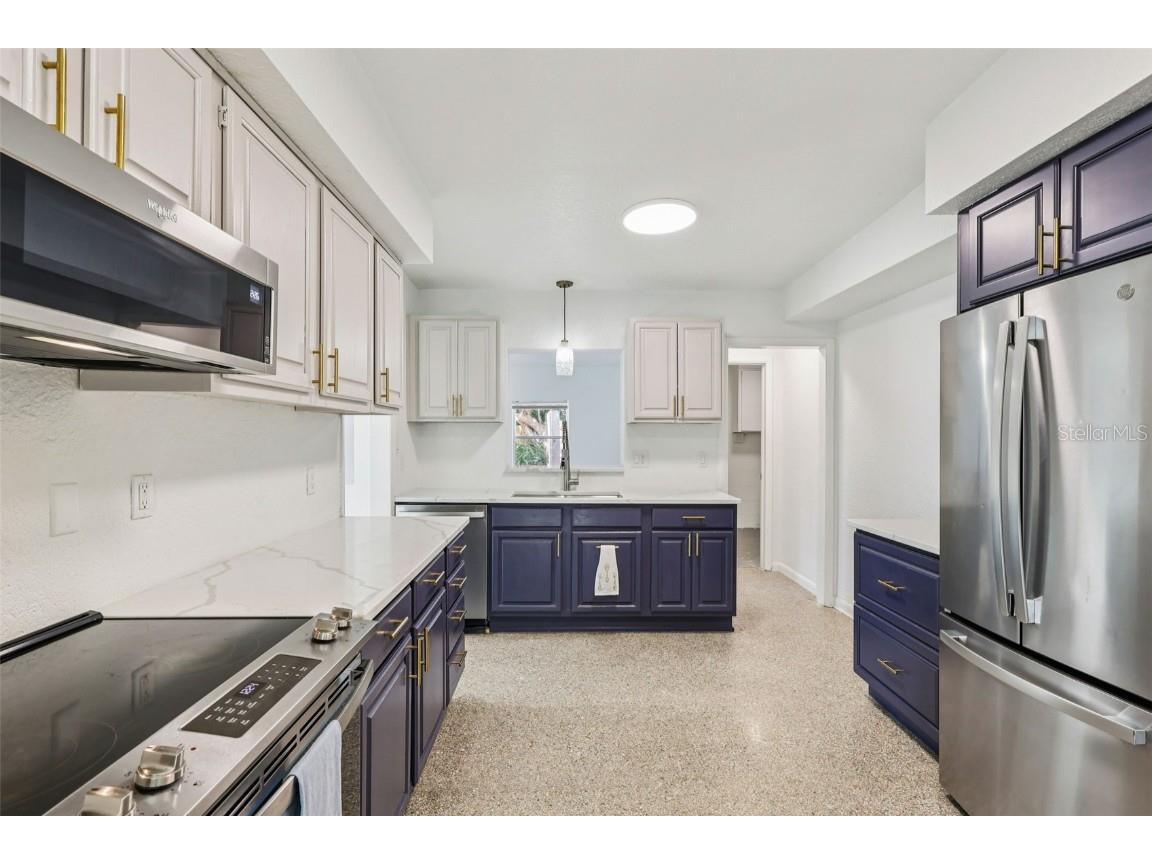 1601 Triangle Avenue Orlando FL 32806 O6363808 image10