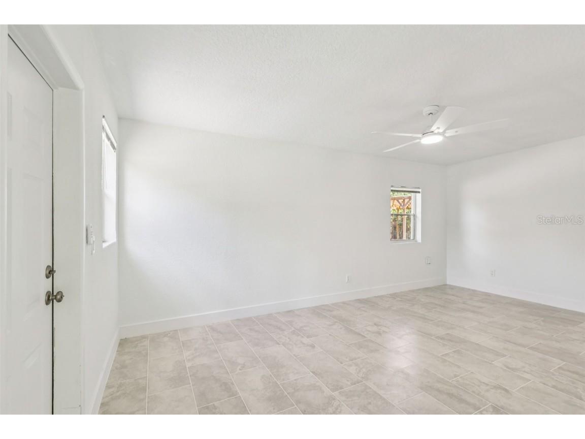 1601 Triangle Avenue Orlando FL 32806 O6363808 image12