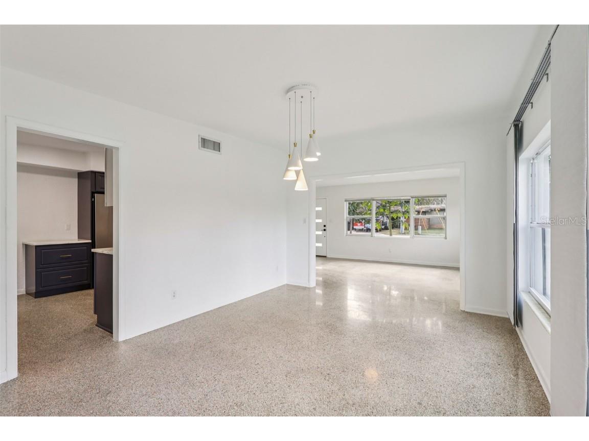 1601 Triangle Avenue Orlando FL 32806 O6363808 image6