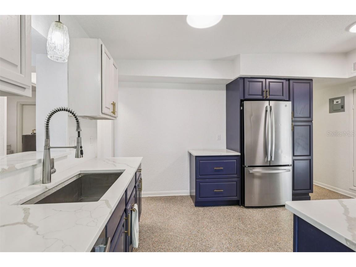 1601 Triangle Avenue Orlando FL 32806 O6363808 image9