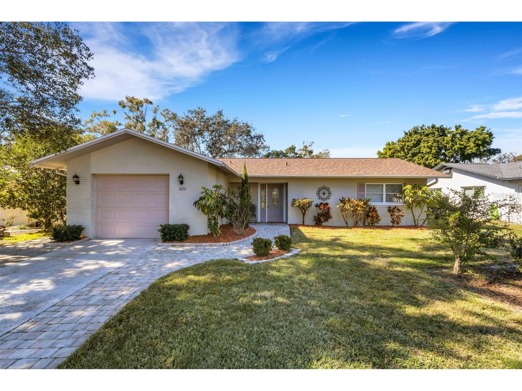 1601 W Dorchester Drive Palm Harbor FL 34684 TB8461713 image1