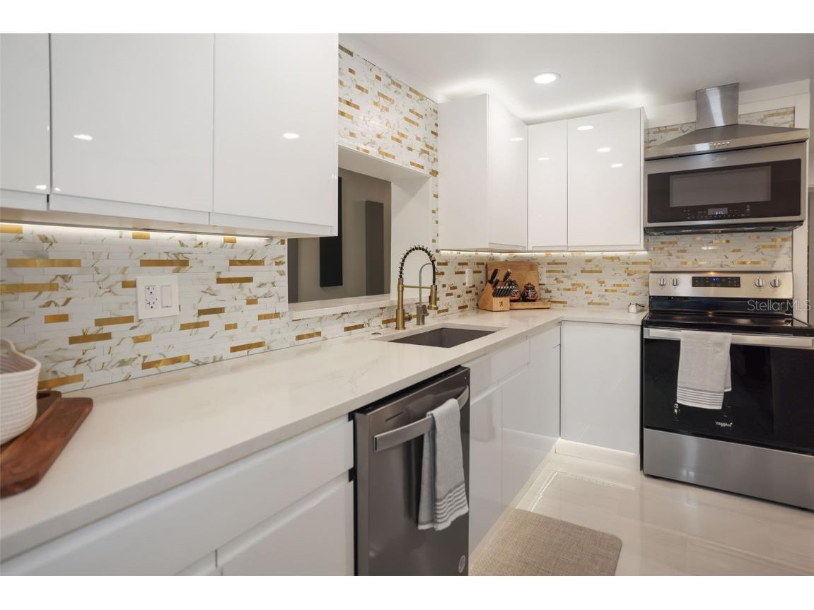 16015 Redington Drive Redington Beach FL 33708 TB8342582 image15