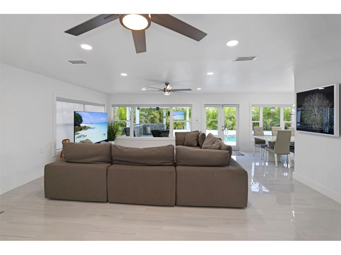 16015 Redington Drive Redington Beach FL 33708 TB8342582 image19