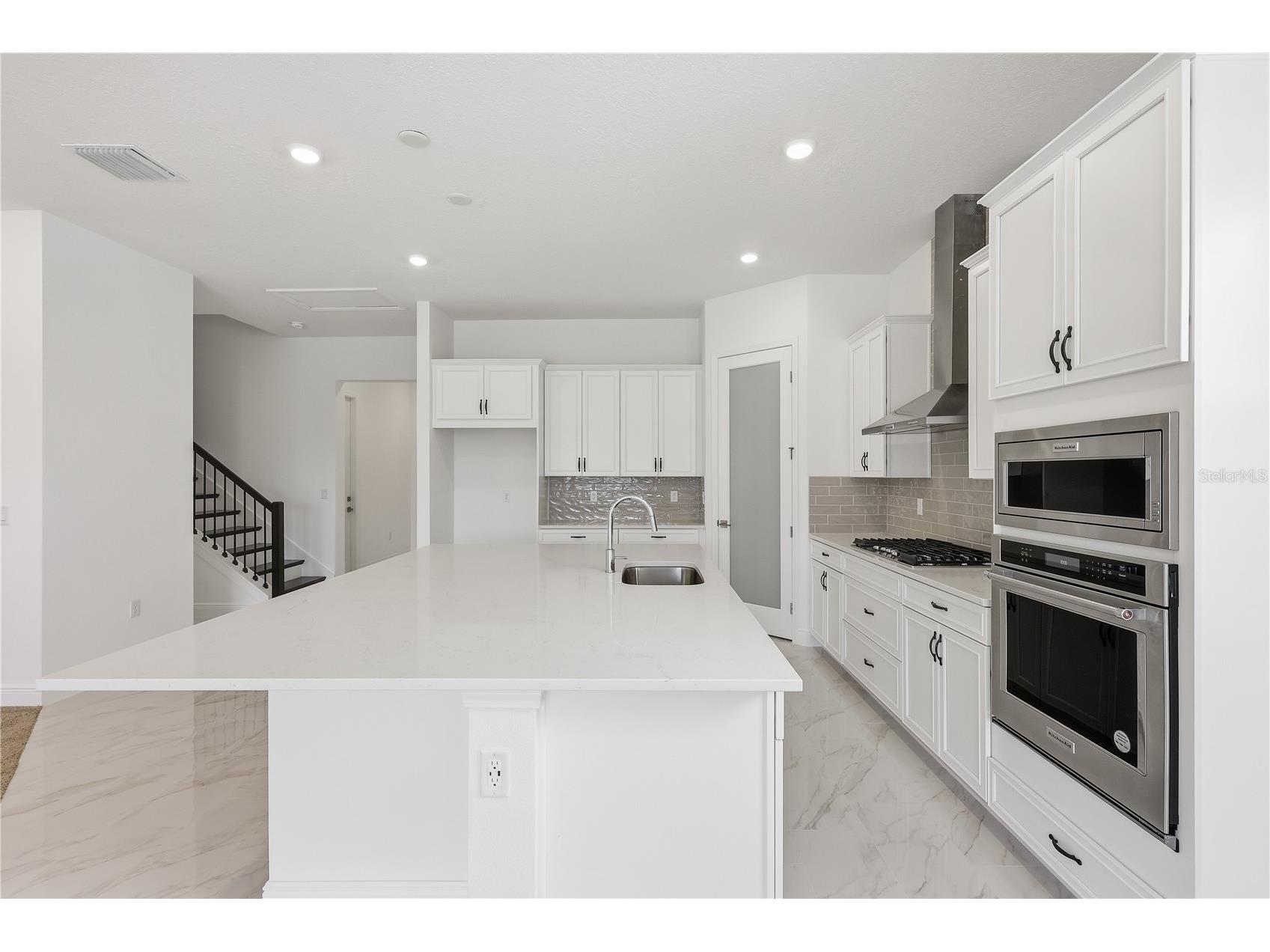 16017 Volterra Point Montverde FL 34756 O6369265 image11