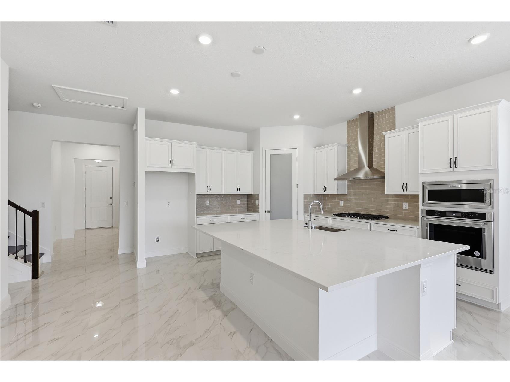 16017 Volterra Point Montverde FL 34756 O6369265 image9