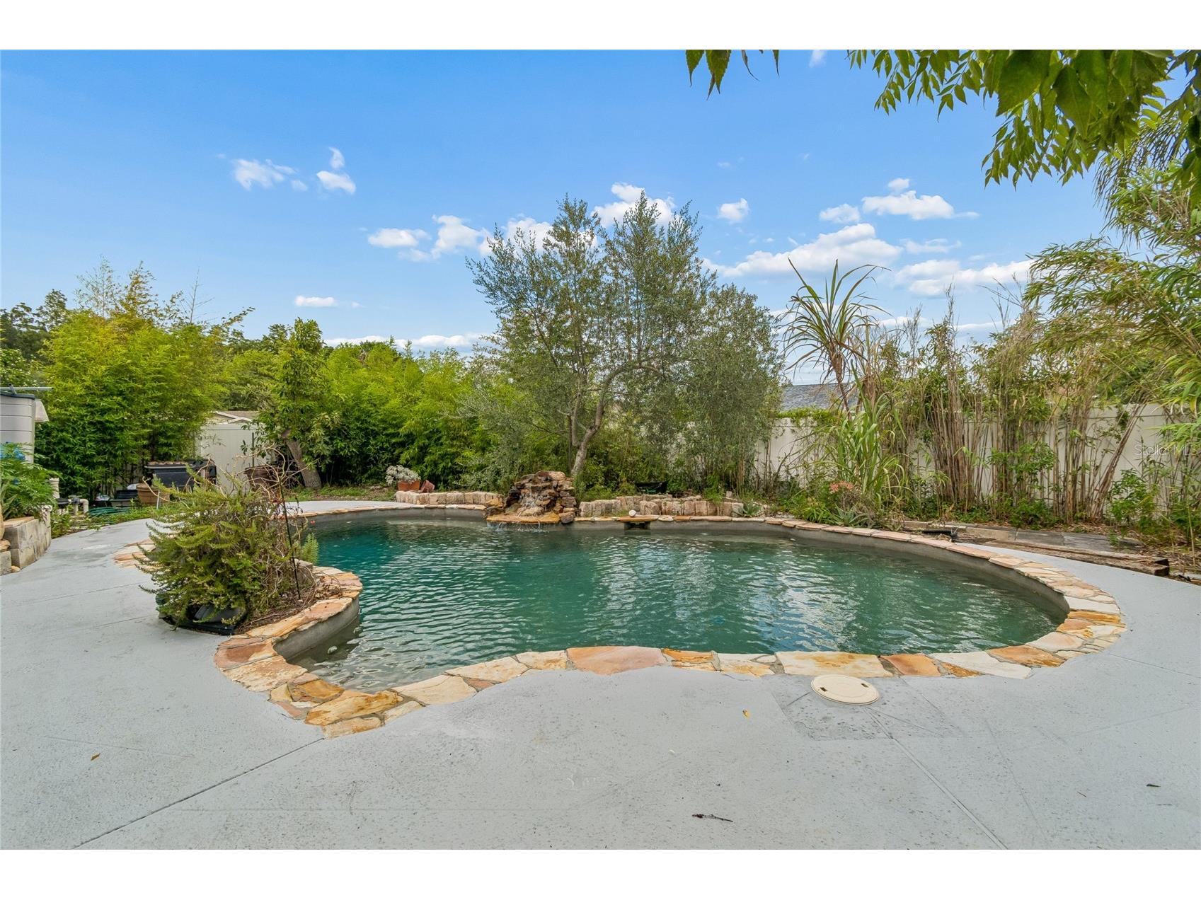 16018 Saddlestring Drive Tampa FL 33618 TB8519348 image14