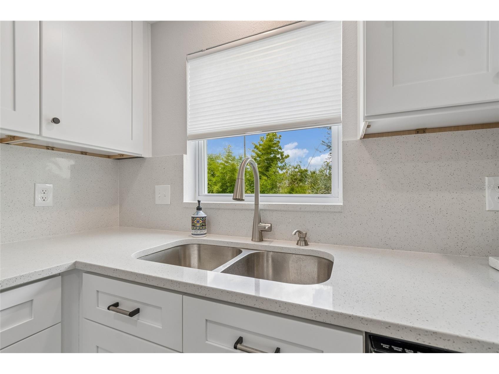 16018 Saddlestring Drive Tampa FL 33618 TB8519348 image21