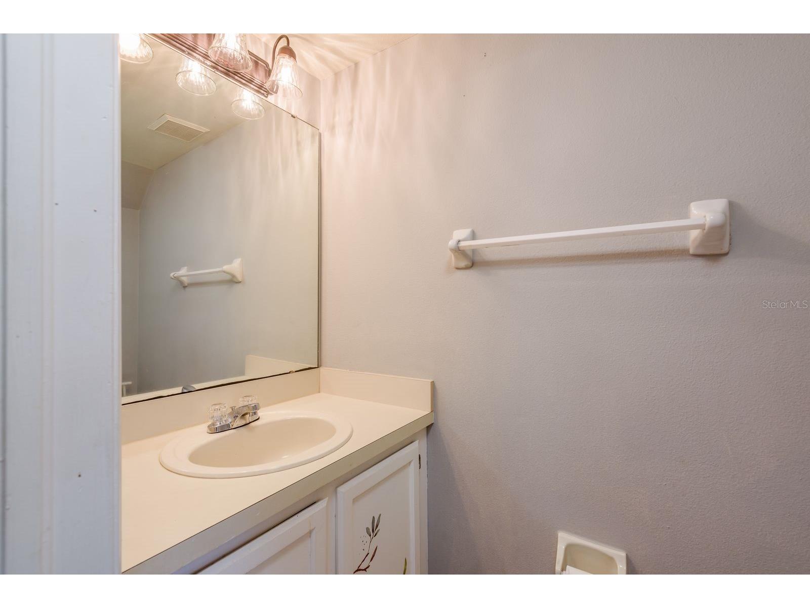 1602 Brigadoon Drive Clearwater FL 33759 TB8481584 image13