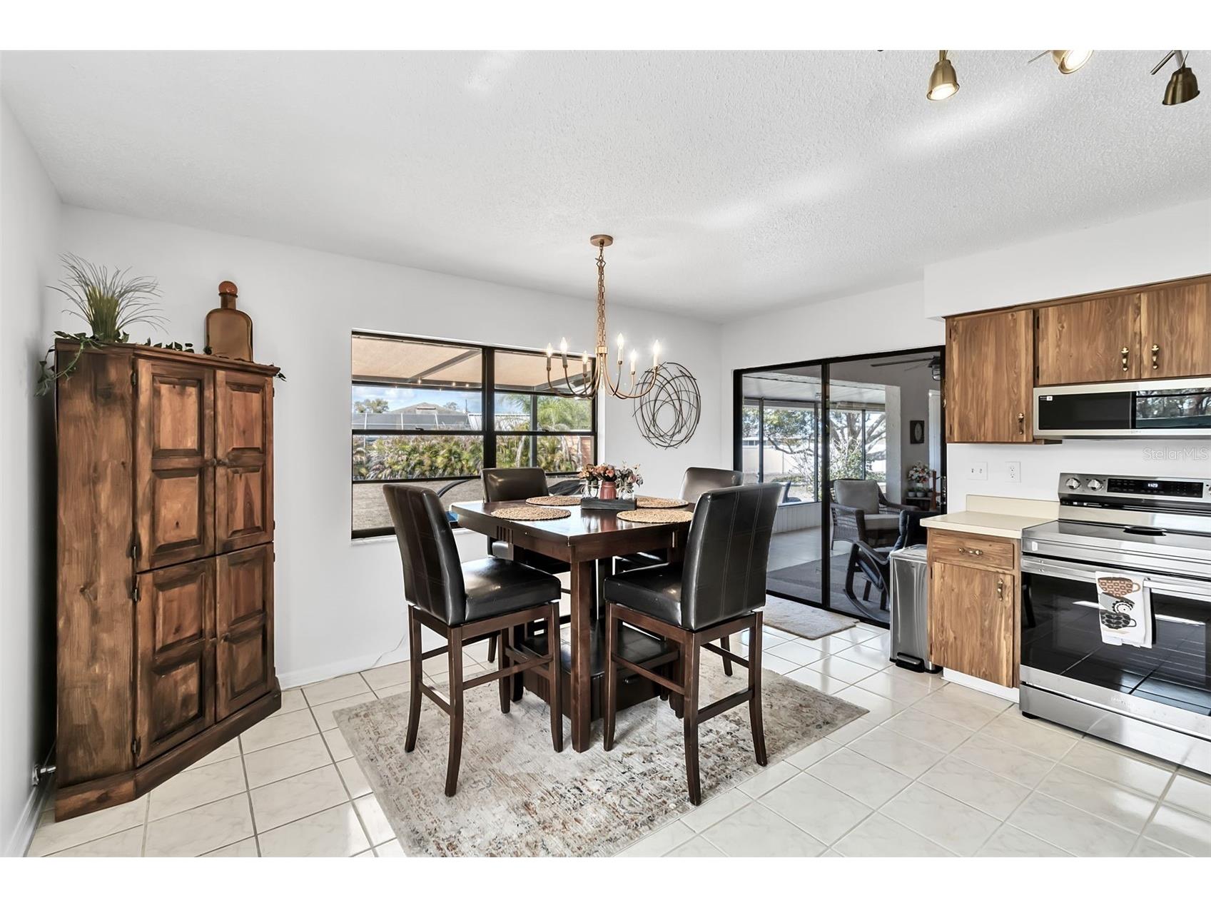 1602 Dower Way Sun City Center FL 33573 A4685331 image17
