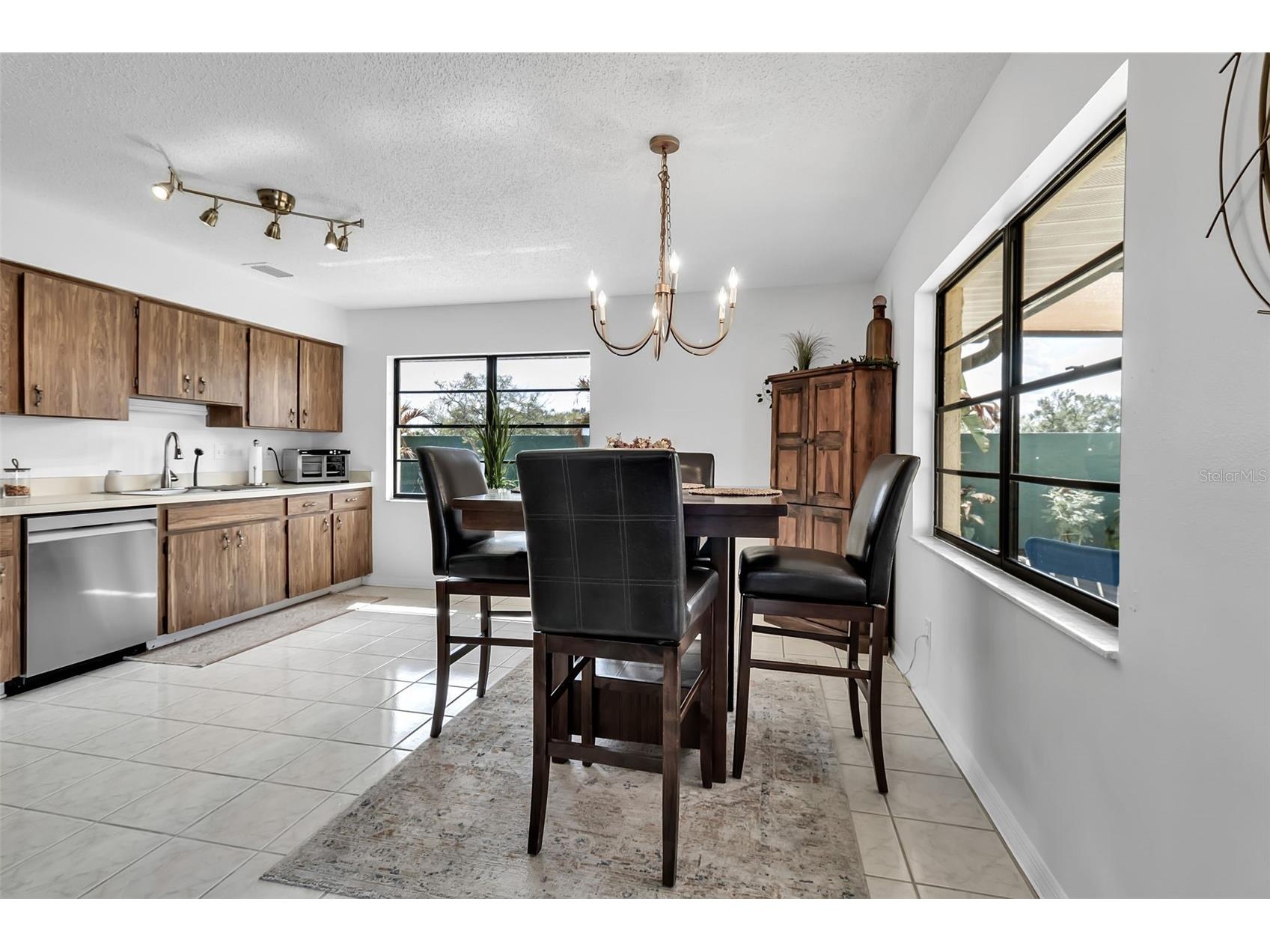 1602 Dower Way Sun City Center FL 33573 A4685331 image23