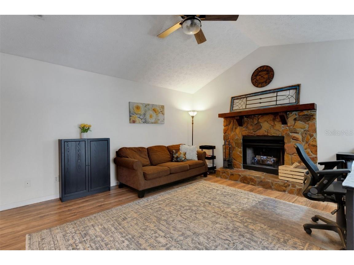 1602 Dumont Drive Valrico FL 33596 TB8438194 image11