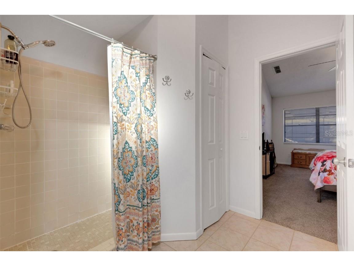 1602 Dumont Drive Valrico FL 33596 TB8438194 image15