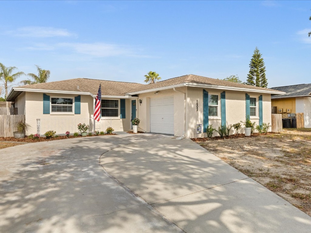 1602 Fox Run Drive Tarpon Springs FL 34689 U8197917 image1