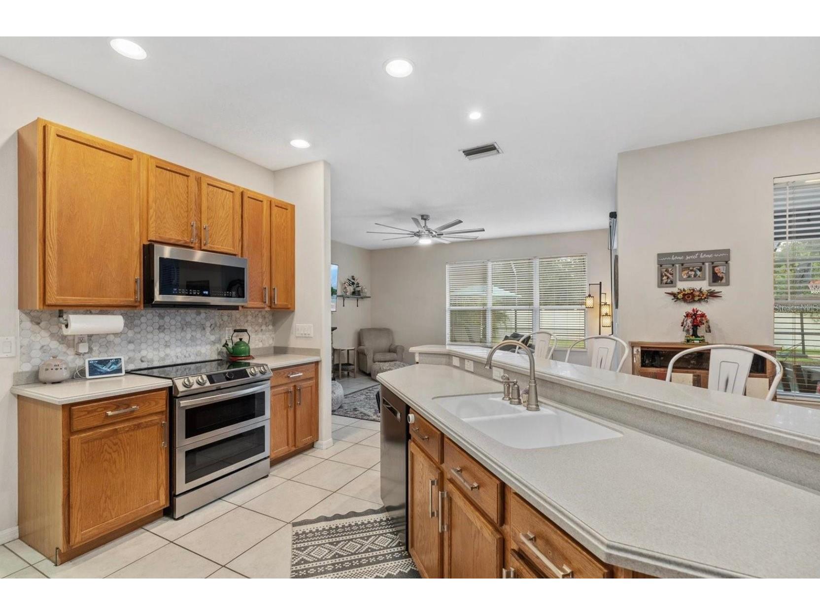 1602 Pinyon Pine Drive Sarasota FL 34240 A4684969 image2