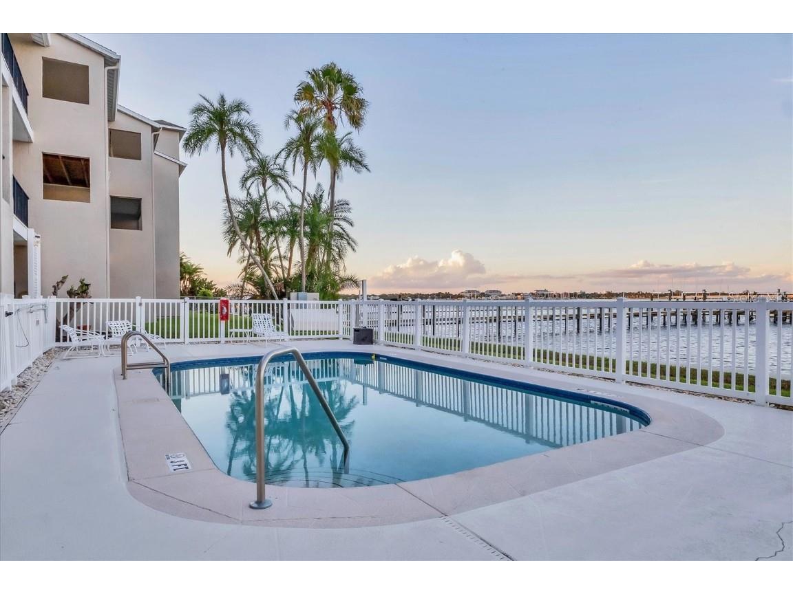 1602 Point Pleasant Avenue W Bradenton FL 34205 - MANATEE RIVER A4664355 image48