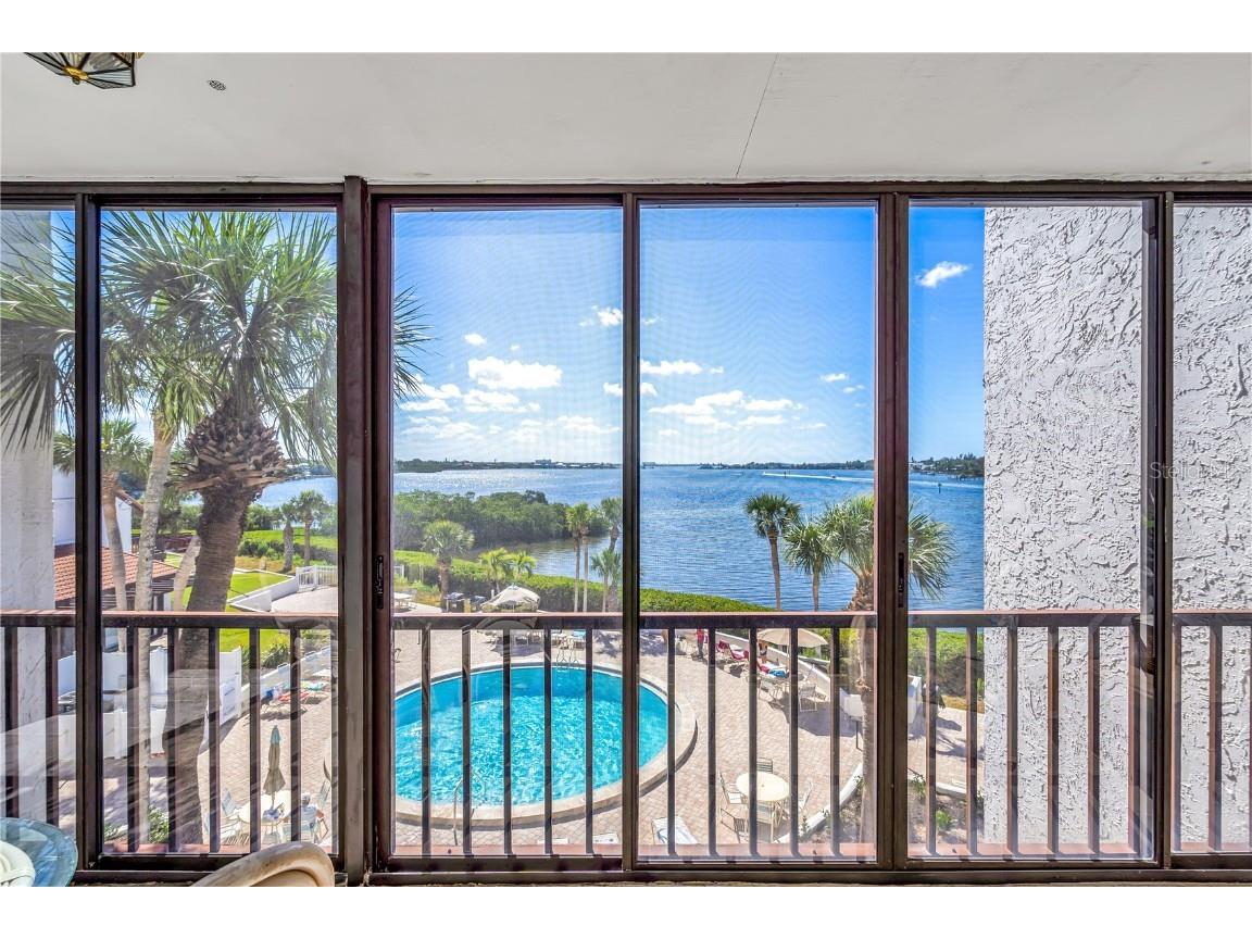 1602 Stickney Point Road #305 Sarasota FL 34231 A4675285 image1