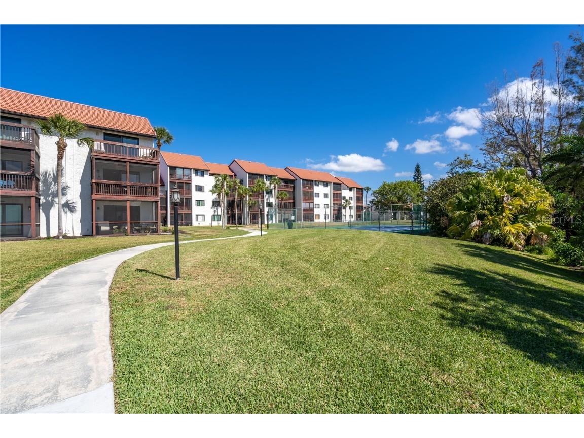 1602 Stickney Point Road #305 Sarasota FL 34231 A4675285 image33