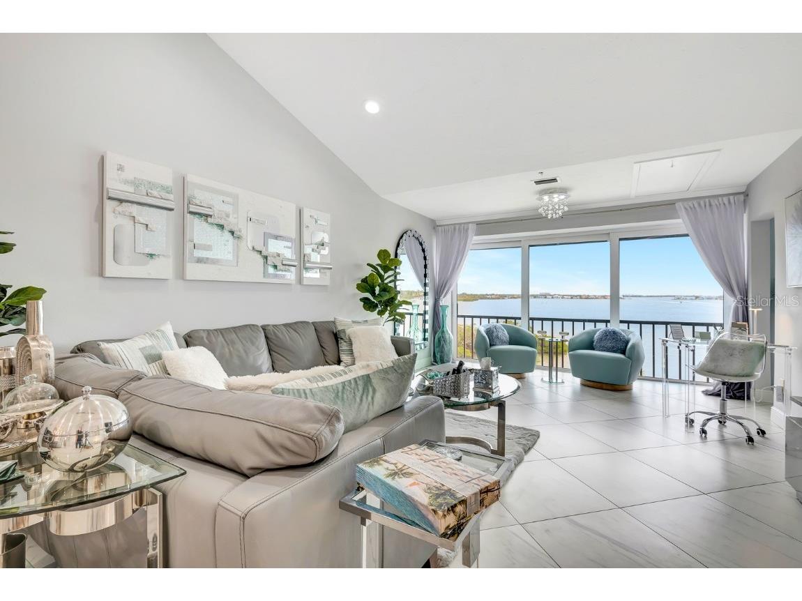 1602 Stickney Point Road #404 Sarasota FL 34231 - LITTLE SARASOTA BAY A4643334 image1