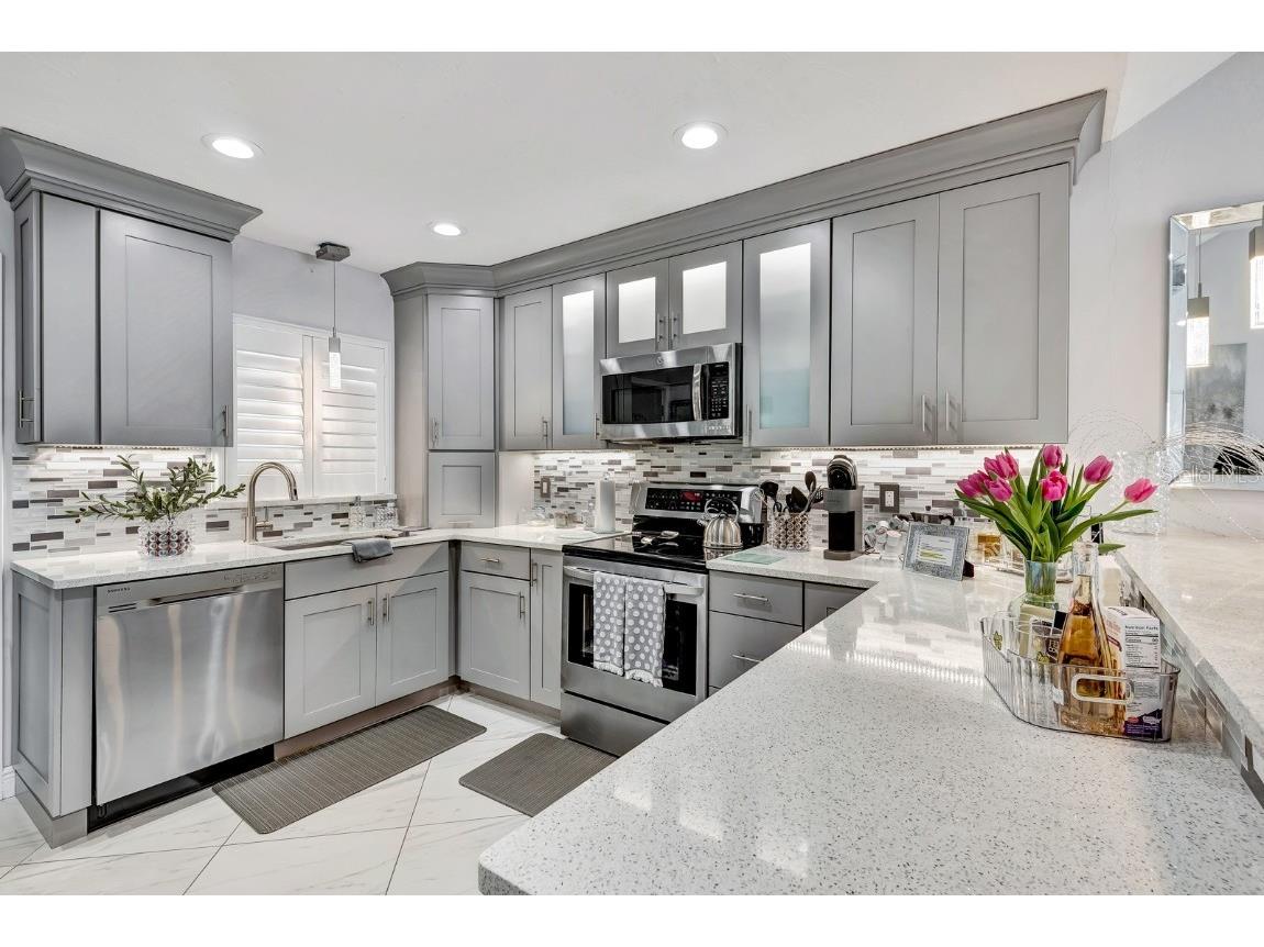 1602 Stickney Point Road #404 Sarasota FL 34231 - LITTLE SARASOTA BAY A4643334 image7