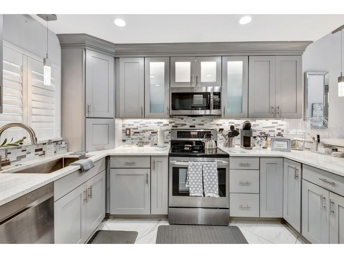 1602 Stickney Point Road #404 Sarasota FL 34231 - LITTLE SARASOTA BAY A4643334 image8