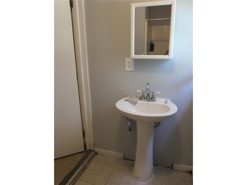 1602 SW Williston Road #A Gainesville FL 32608 GC535522 image8