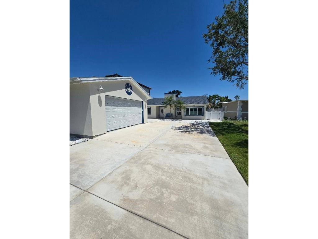 16021 Redington Drive Redington Beach FL 33708 U8240372 image1