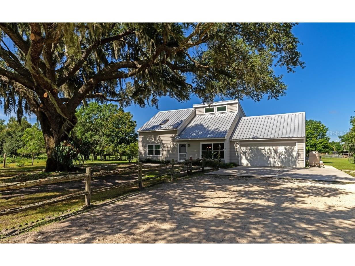 16023 Winburn Drive Sarasota FL 34240 A4617620 image1