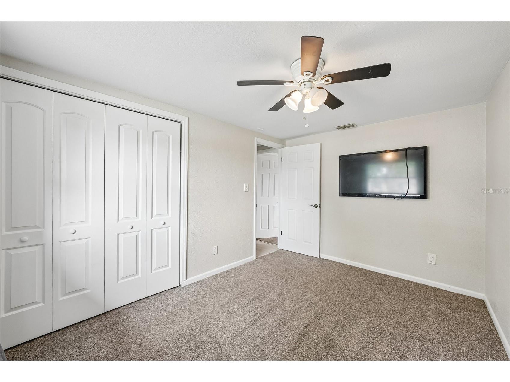 1603 Fox Run Drive Tarpon Springs FL 34689 TB8514327 image23