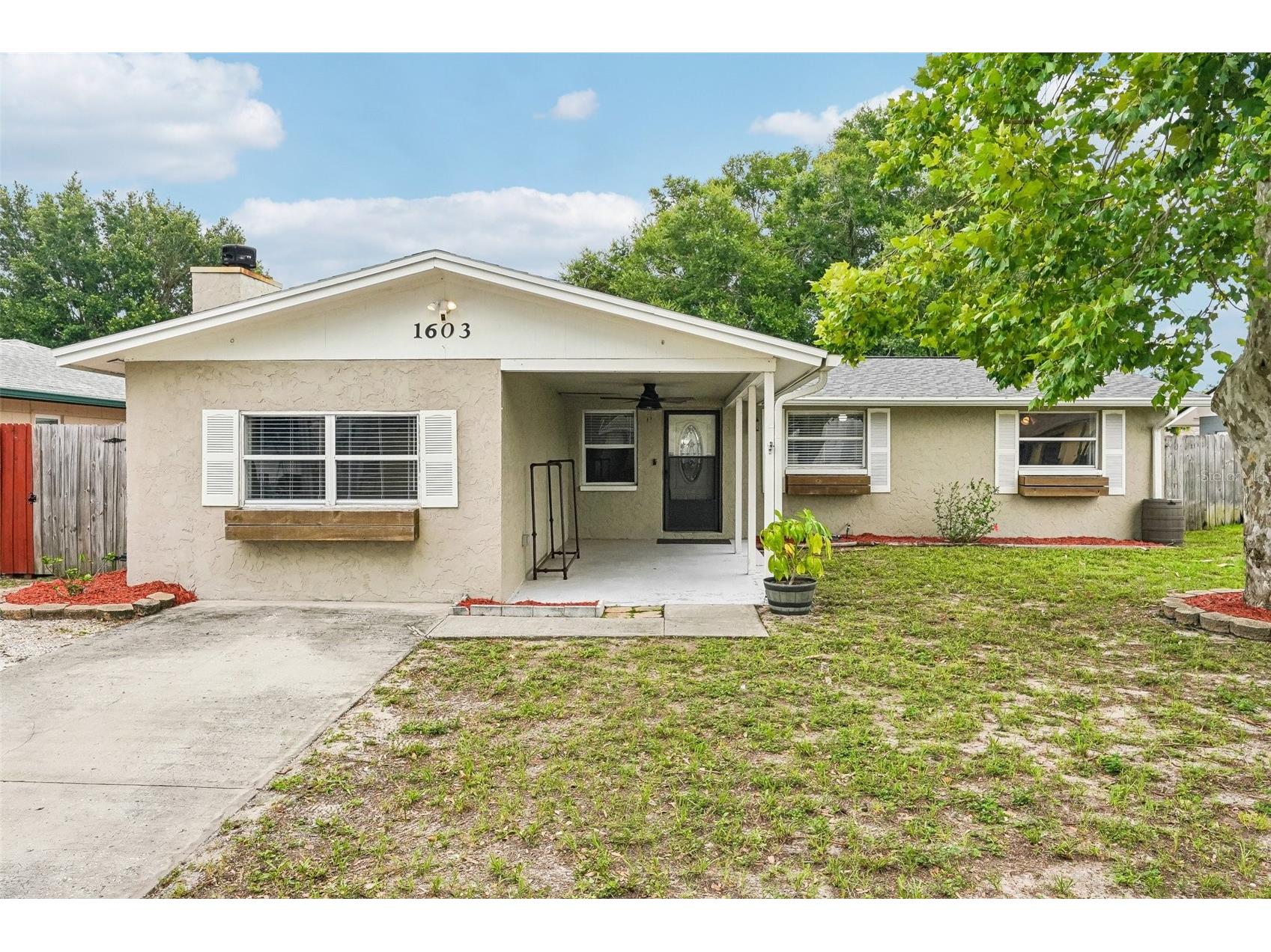 1603 Fox Run Drive Tarpon Springs FL 34689 TB8514327 image44