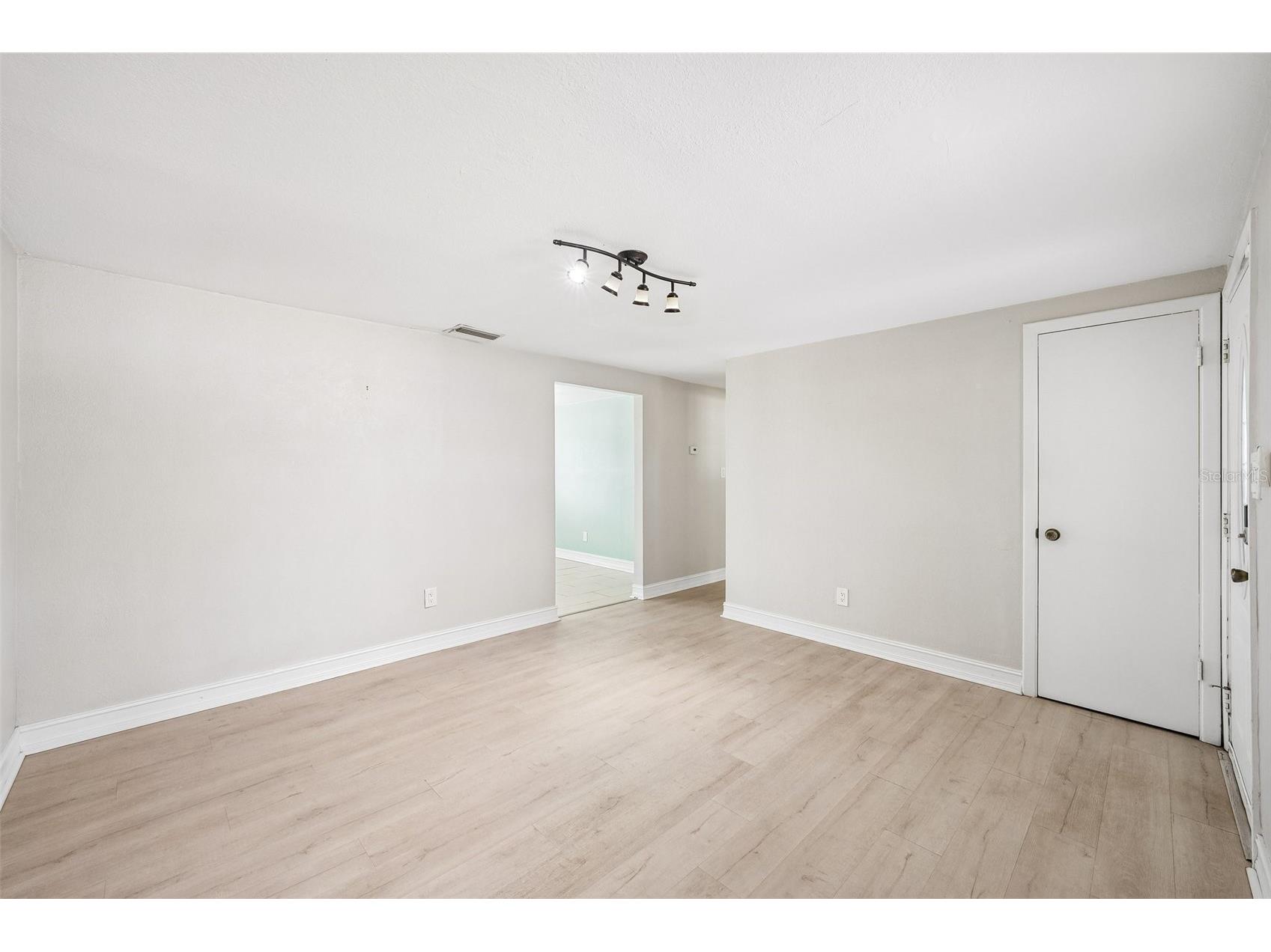 1603 Fox Run Drive Tarpon Springs FL 34689 TB8514327 image6