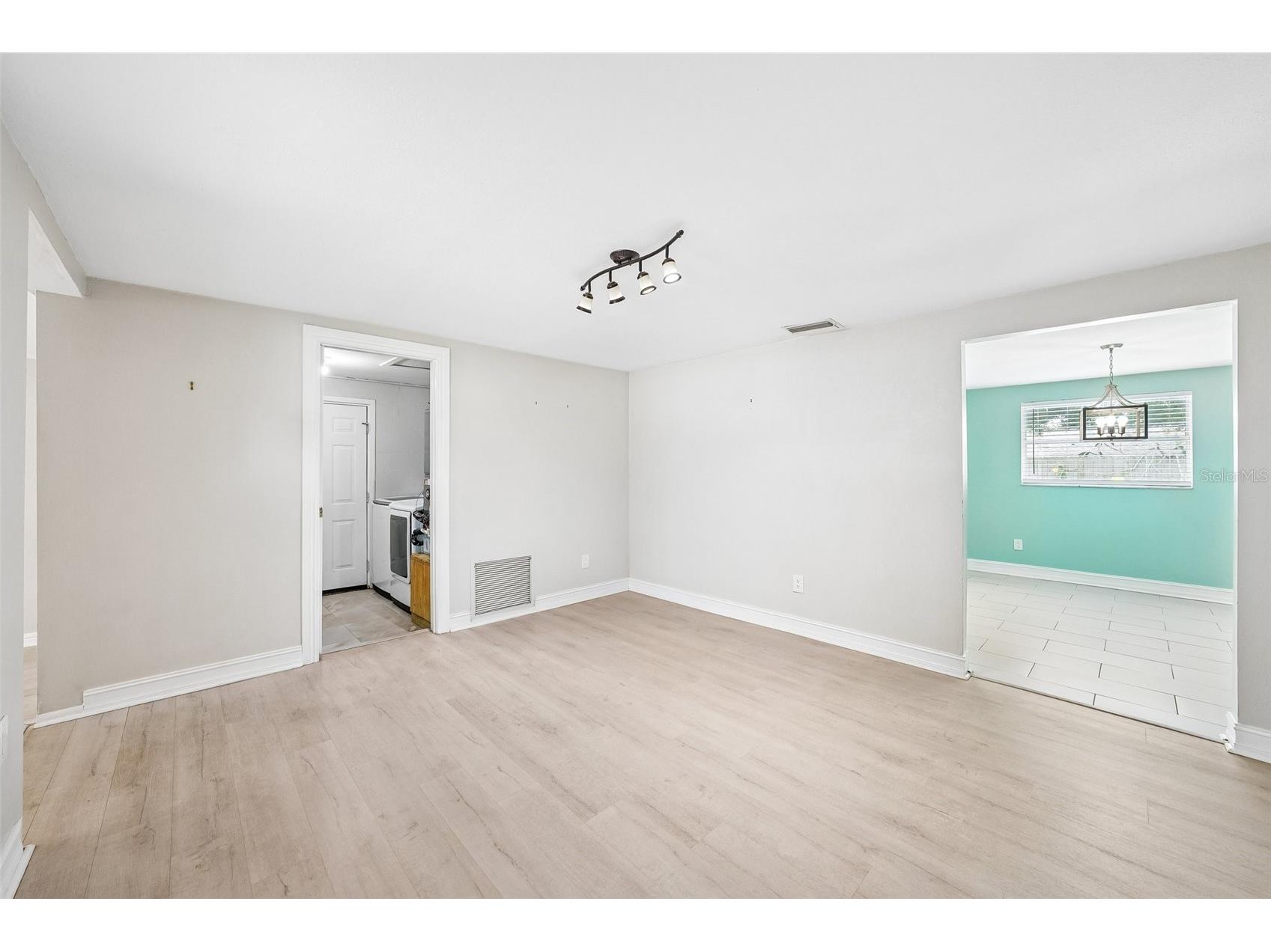 1603 Fox Run Drive Tarpon Springs FL 34689 TB8514327 image7
