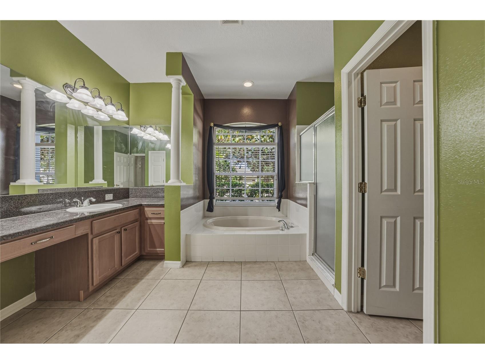 1603 Grand Heritage Boulevard Valrico FL 33594 TB8498301 image19