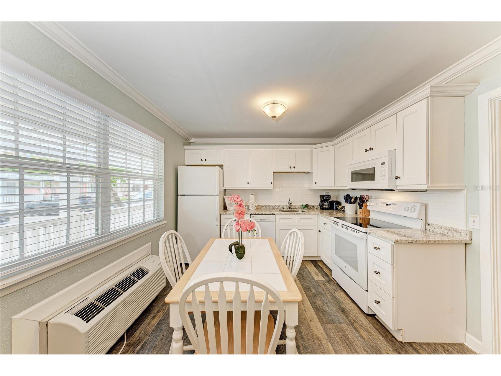 1603 Gulf Dr N #26 Bradenton Beach FL 34217 - INTRACOASTAL WATERWAY A4688846 image10