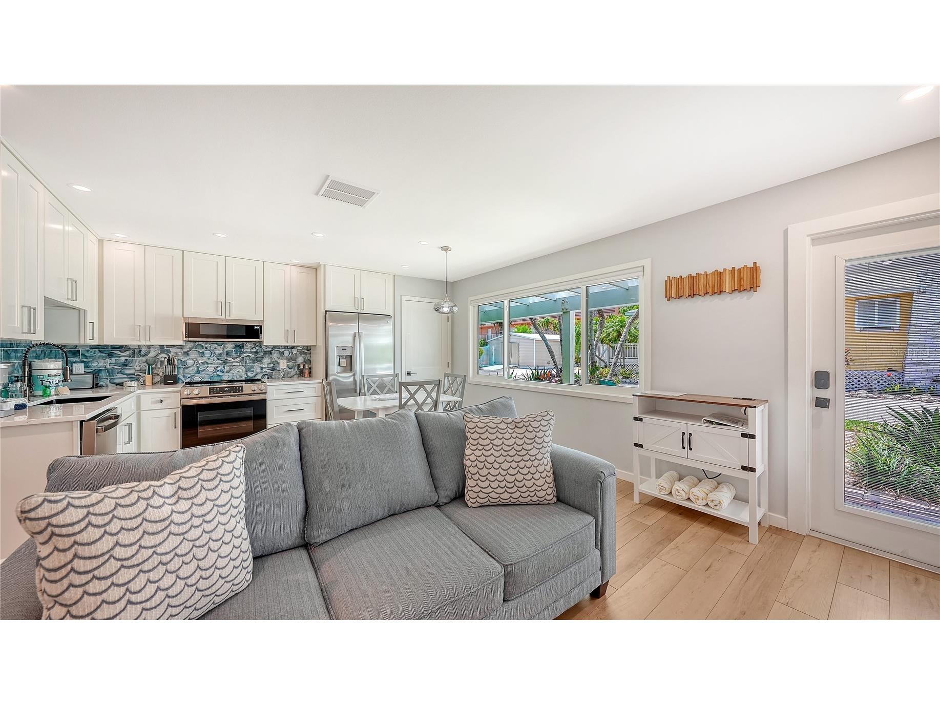 1603 Gulf Drive N #3 Bradenton Beach FL 34217 A4699416 image5