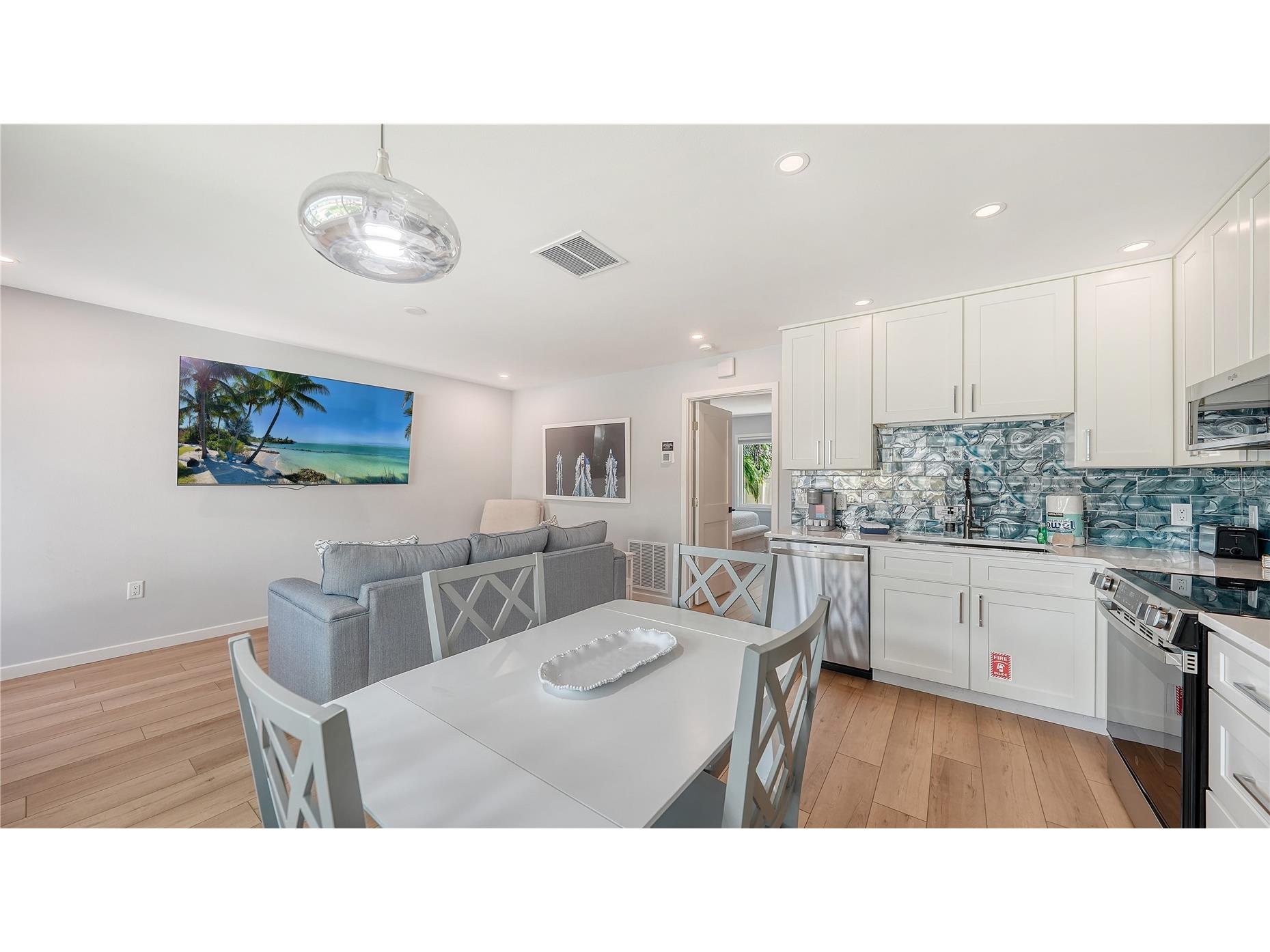 1603 Gulf Drive N #3 Bradenton Beach FL 34217 A4699416 image9