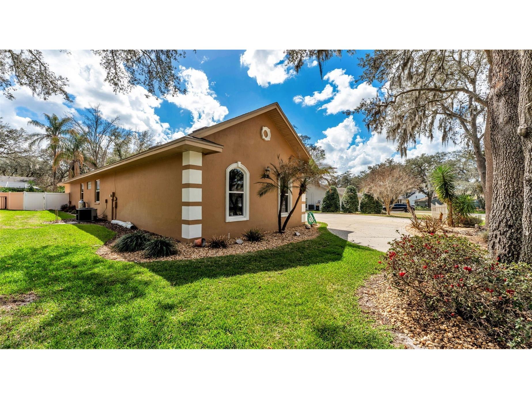1603 Sir Henrys Trail Lakeland FL 33809 - SHERWOOD LAKE L4960070 image3