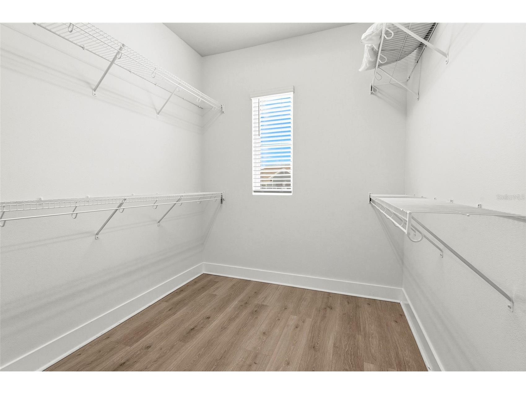 1603 Springwell Lane Sarasota FL 34240 A4694960 image29