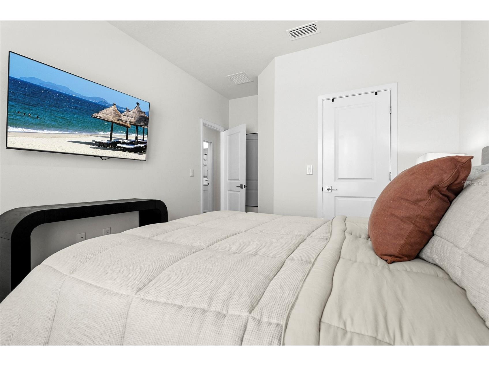 1603 Springwell Lane Sarasota FL 34240 A4694960 image32