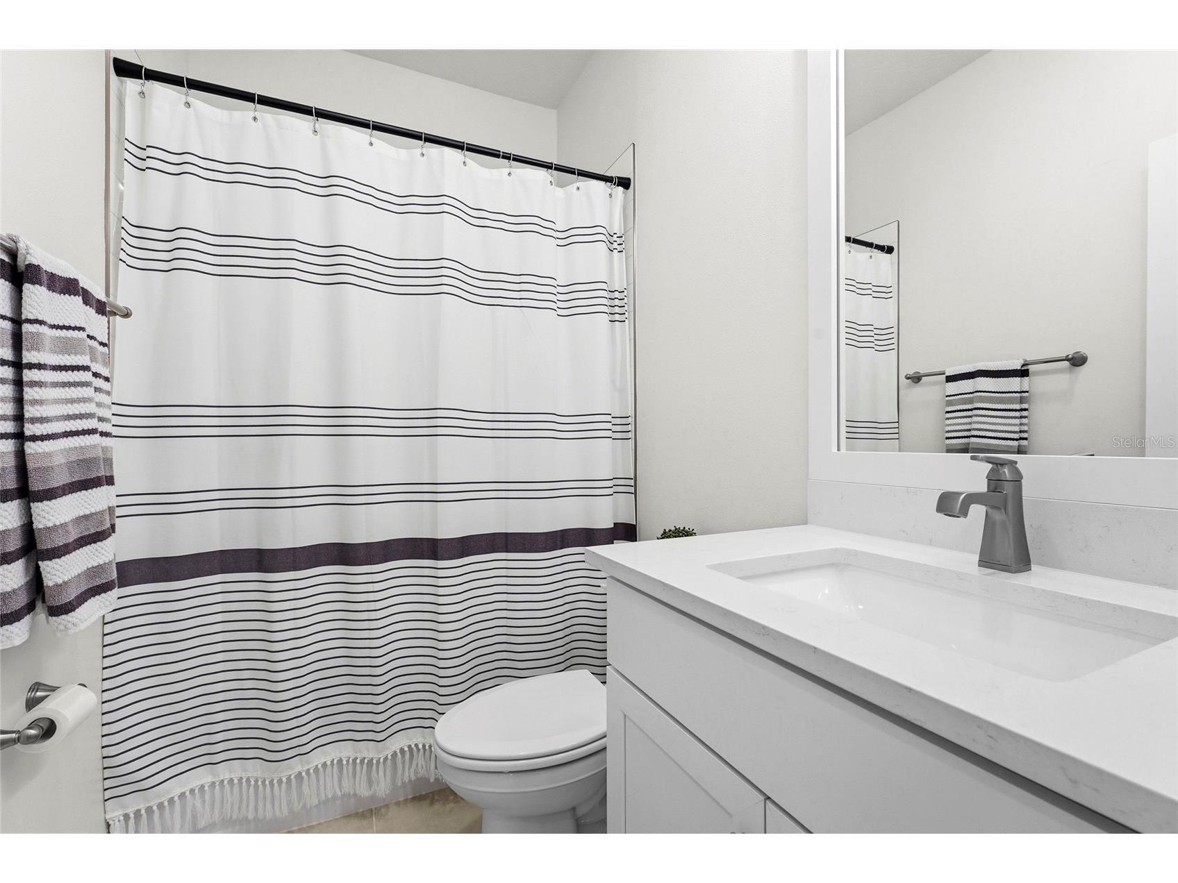 1603 Springwell Lane Sarasota FL 34240 A4694960 image33