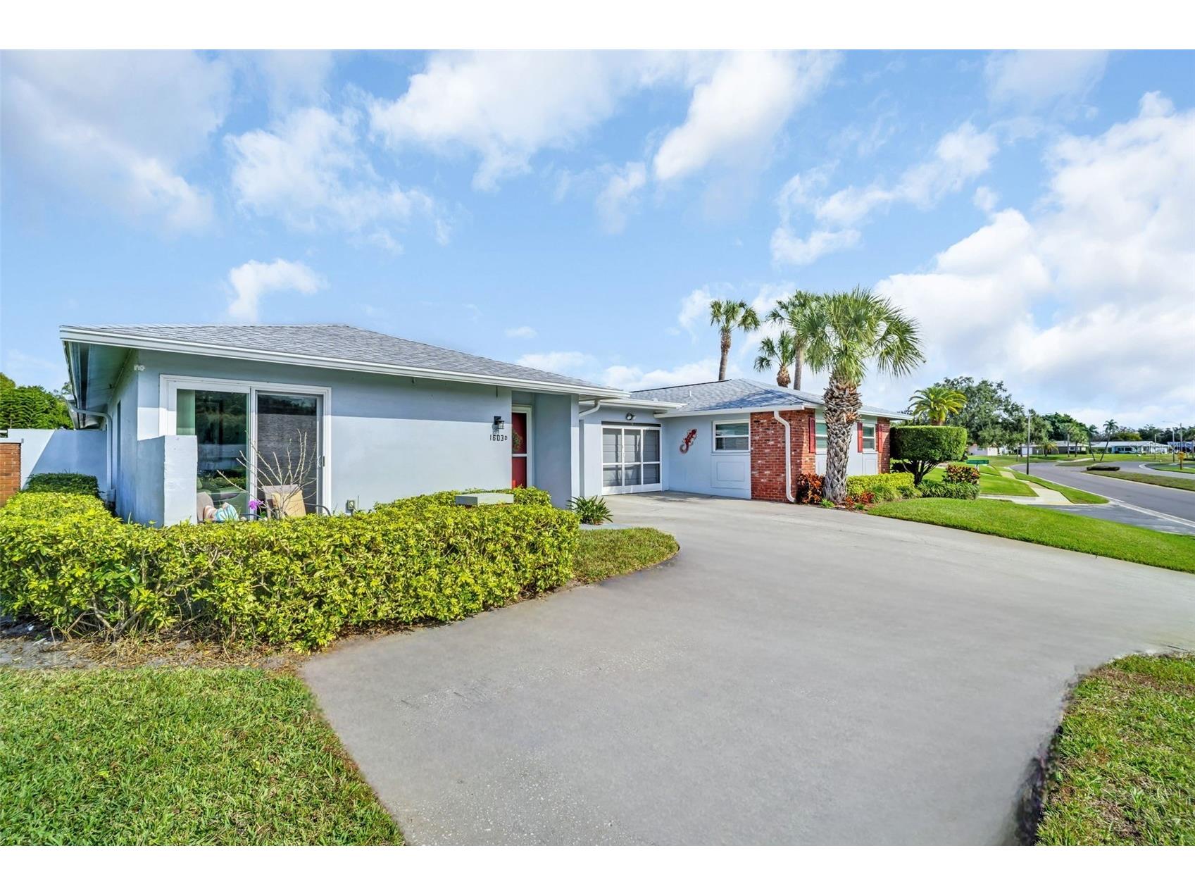 1603 Whitebridge Drive #D Palm Harbor FL 34684 - LAKE TARPON TB8463449 image2