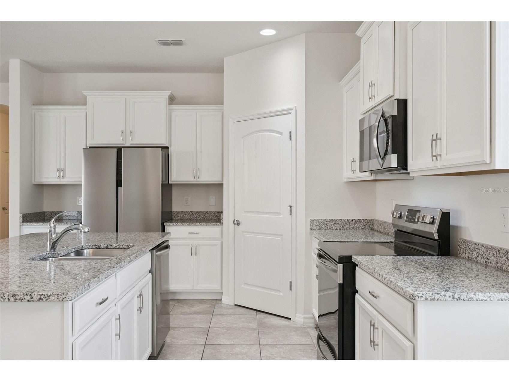 16031 Pebble Bluff Loop Winter Garden FL 34787 O6404448 image9