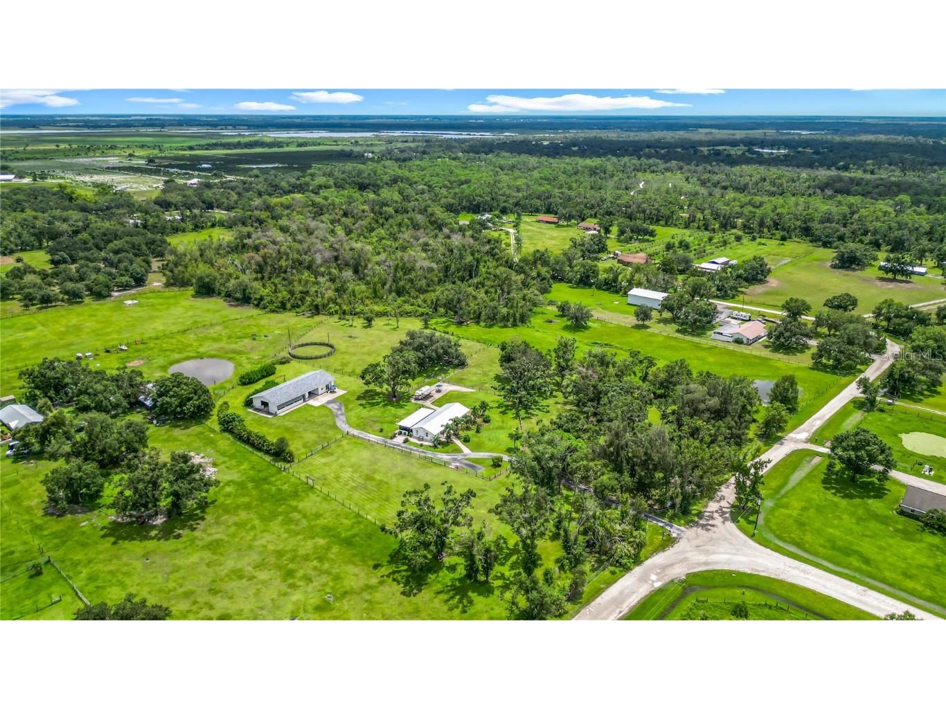 16032 Winburn Drive Sarasota FL 34240 A4664076 image1